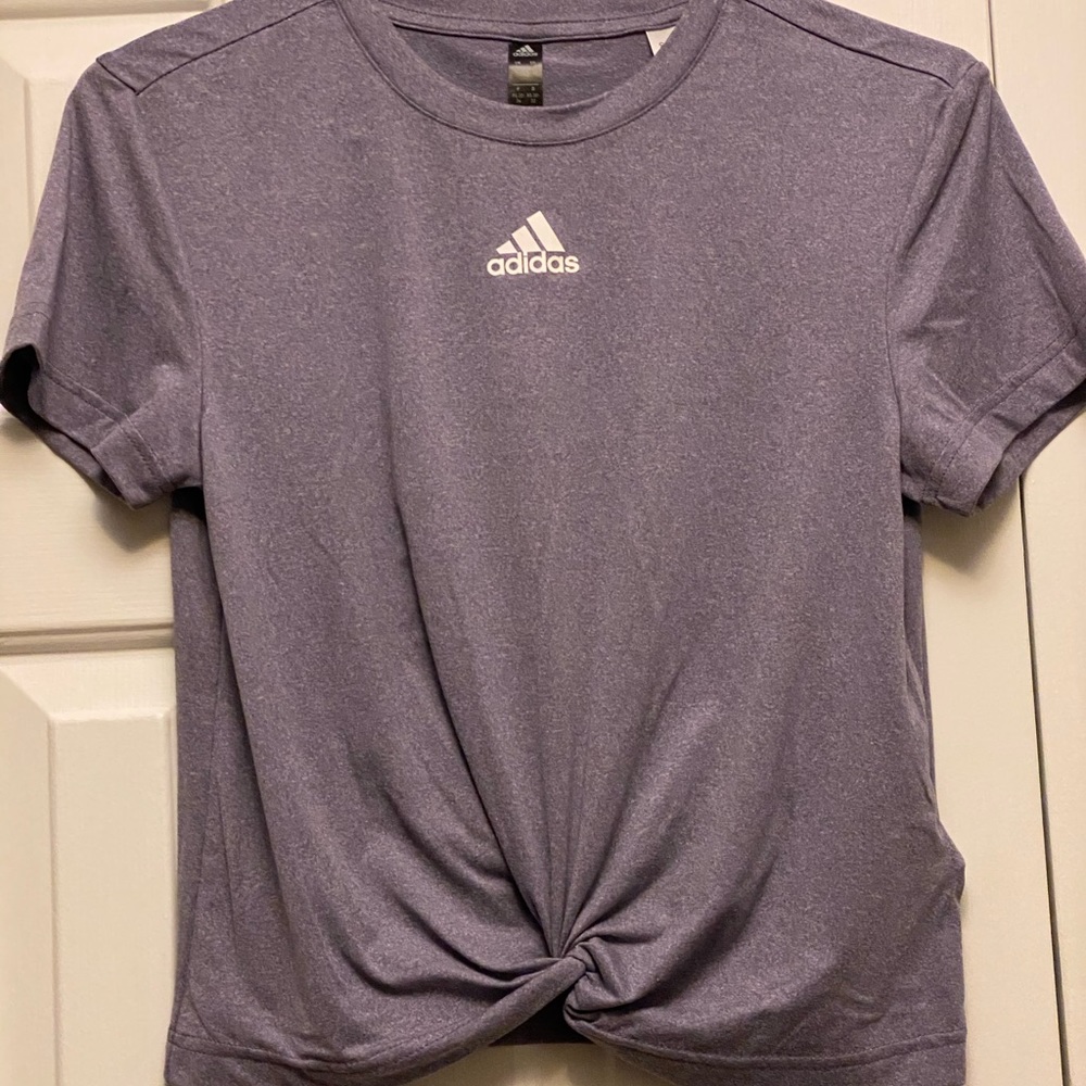 ADIDAS T-shirt